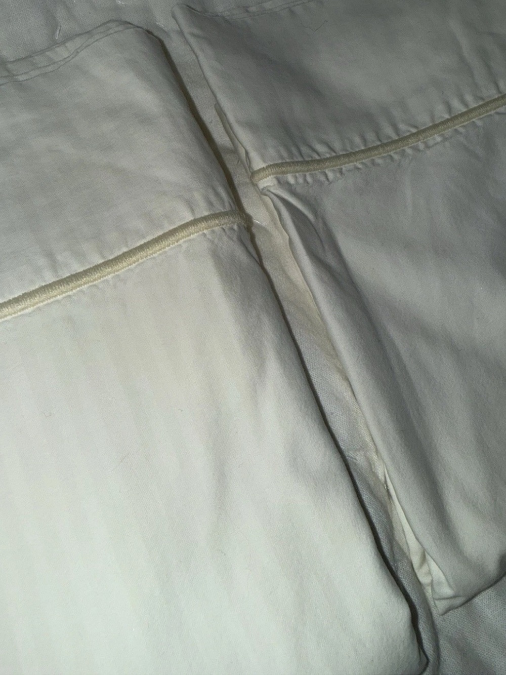 Vtg Fieldcrest Charisma Standard
Pillowcases Imperial Stripe Ivory Supima
USA